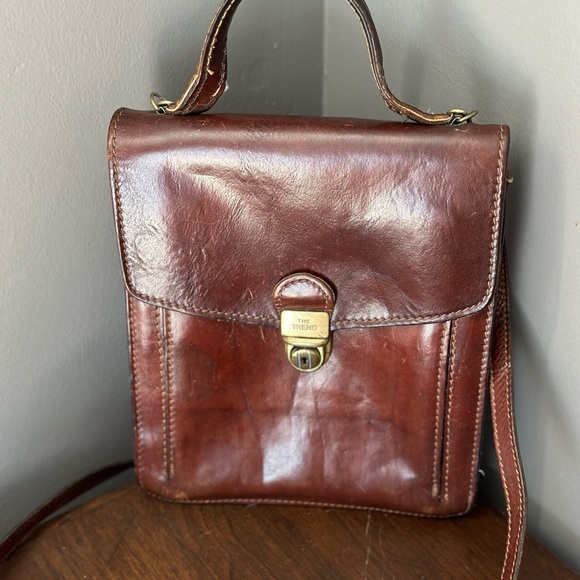 The Trend Shoulder Bag - Picture 1 of 8